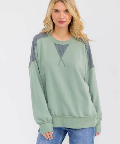 Contrast Shoulder V Stitch Pullover Top