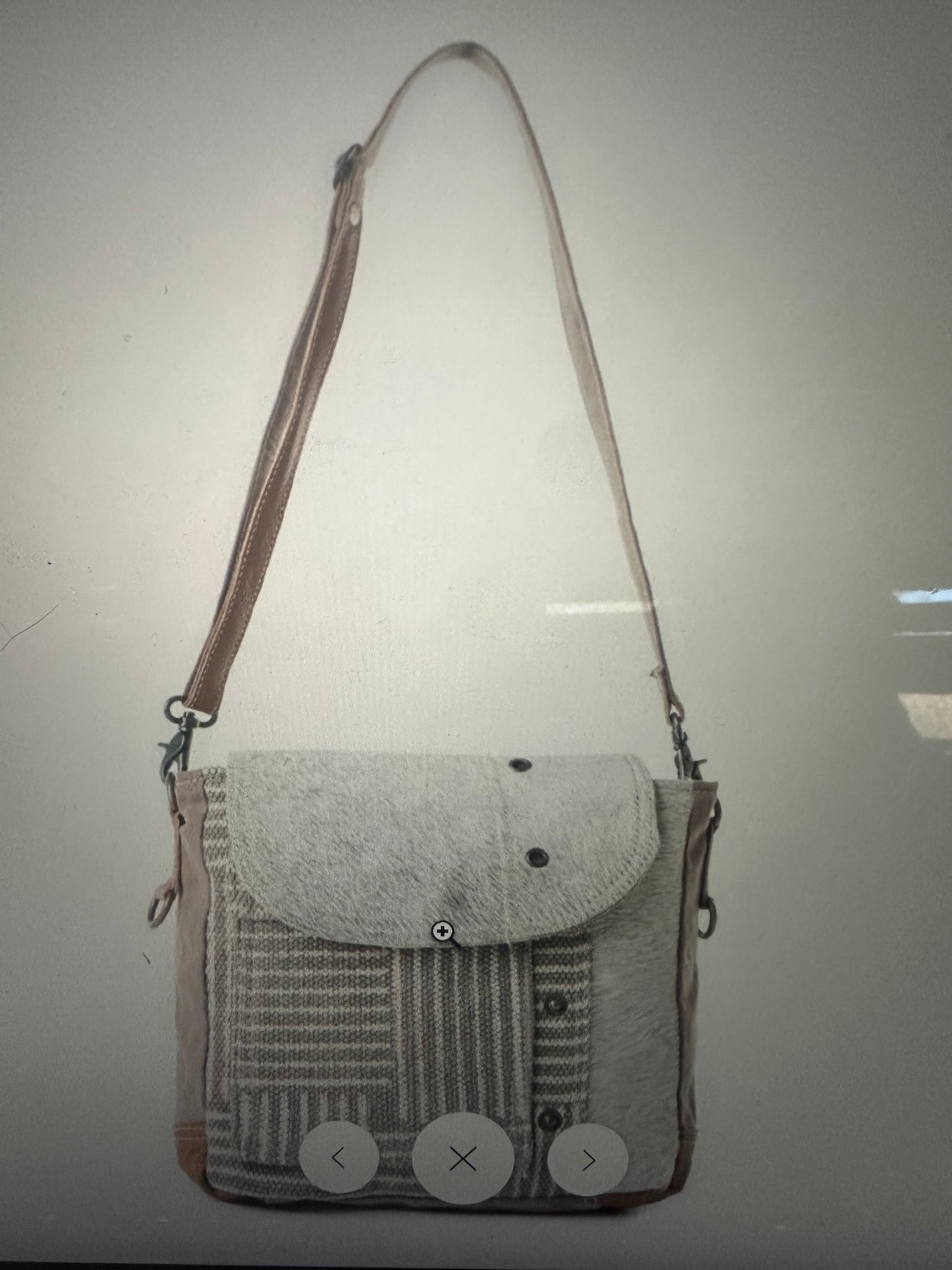 Edge Flap Shoulder Myra Bag